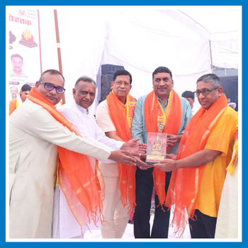 Maharaja Agrasen Trust organized a procession on the occasion of Maharaja Agrasen Jayanti.